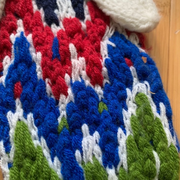 Vintage 1970s Blue Green Red White Bulky Knit Tiffani Mittens Winter Gloves - Picture 4 of 14